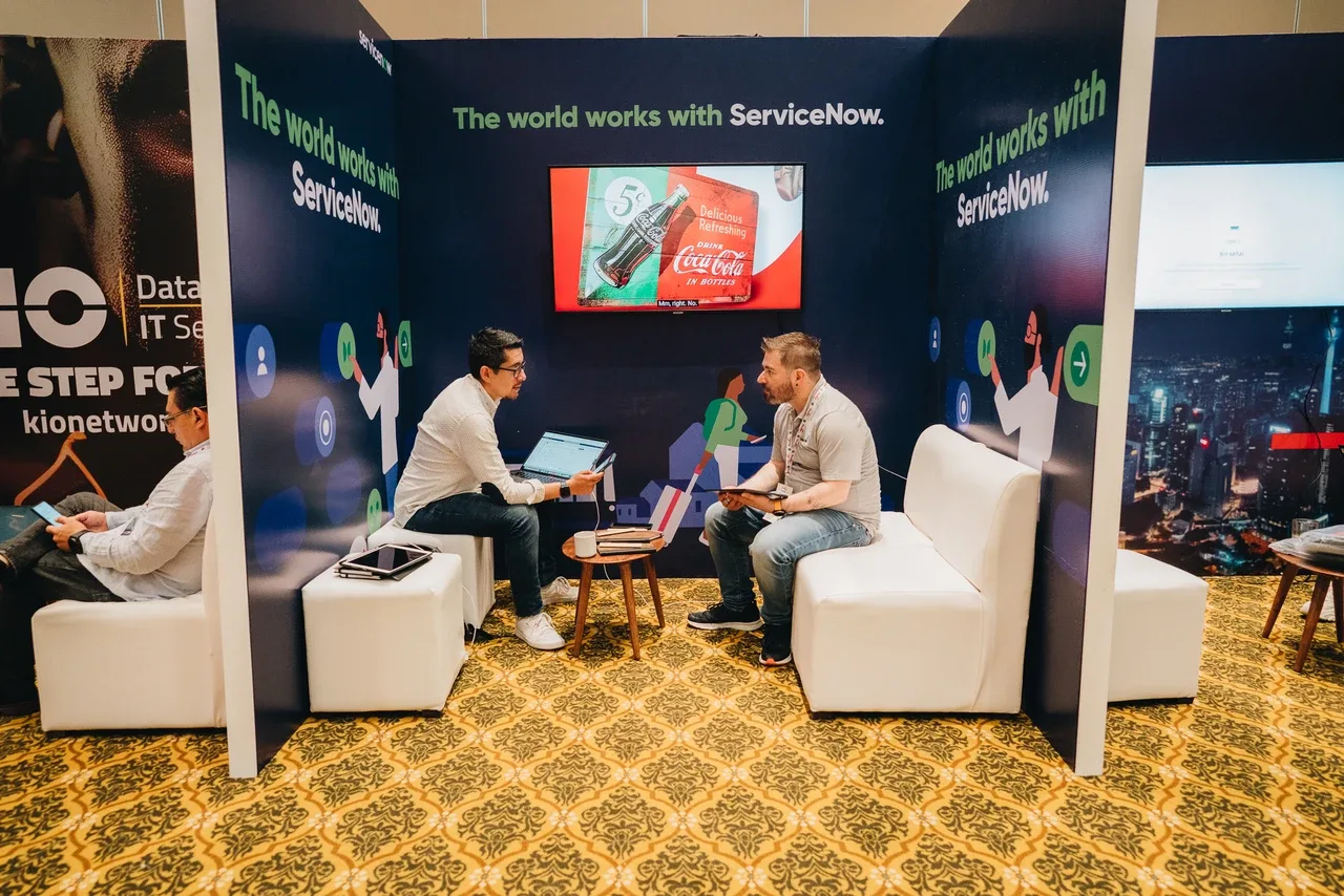 ServiceNow workplace 1